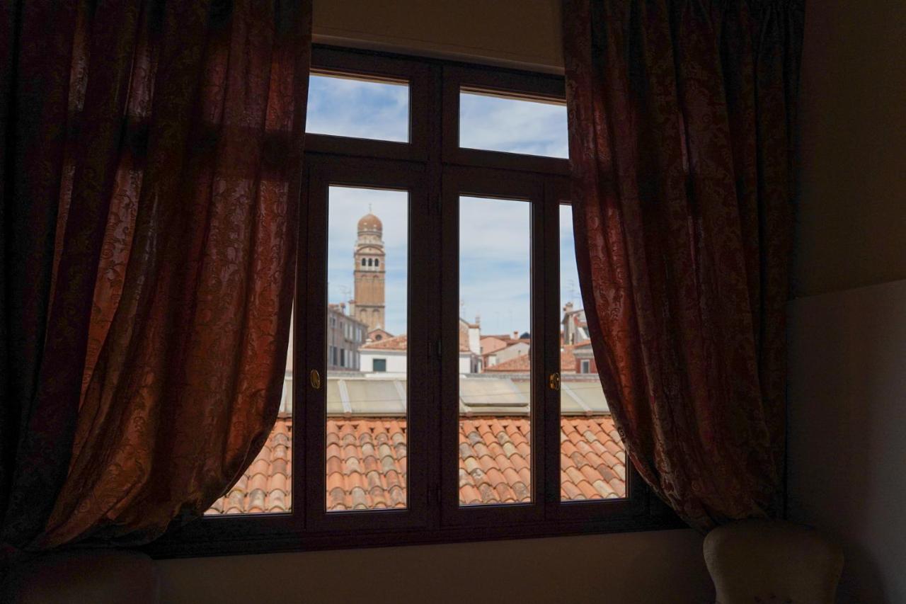 Ca' Longo Palace Damasco Venetië Buitenkant foto